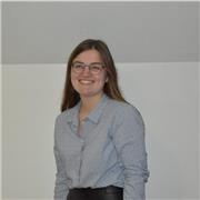 Professeure de français disponible pour tous niveaux et tous créneaux !